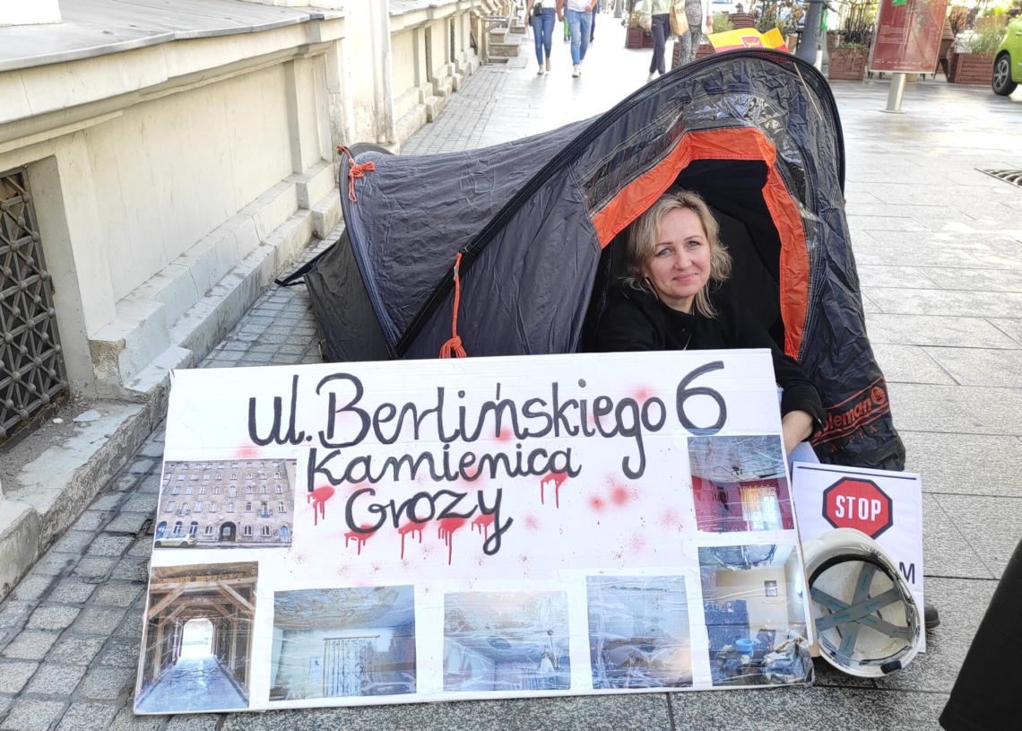 Protest Łódzkiego Stowarzyszenia Lokatorów. Przeciw dotkliwym skutkom polityki mieszkaniowej
