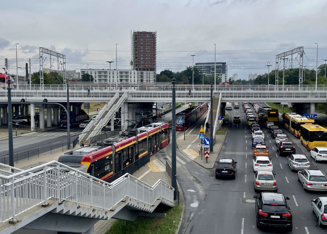 Zderzenie tramwajów. Zatrzymanie ruchu tramwajowego na al. Bandurskiego na 2,5 godziny