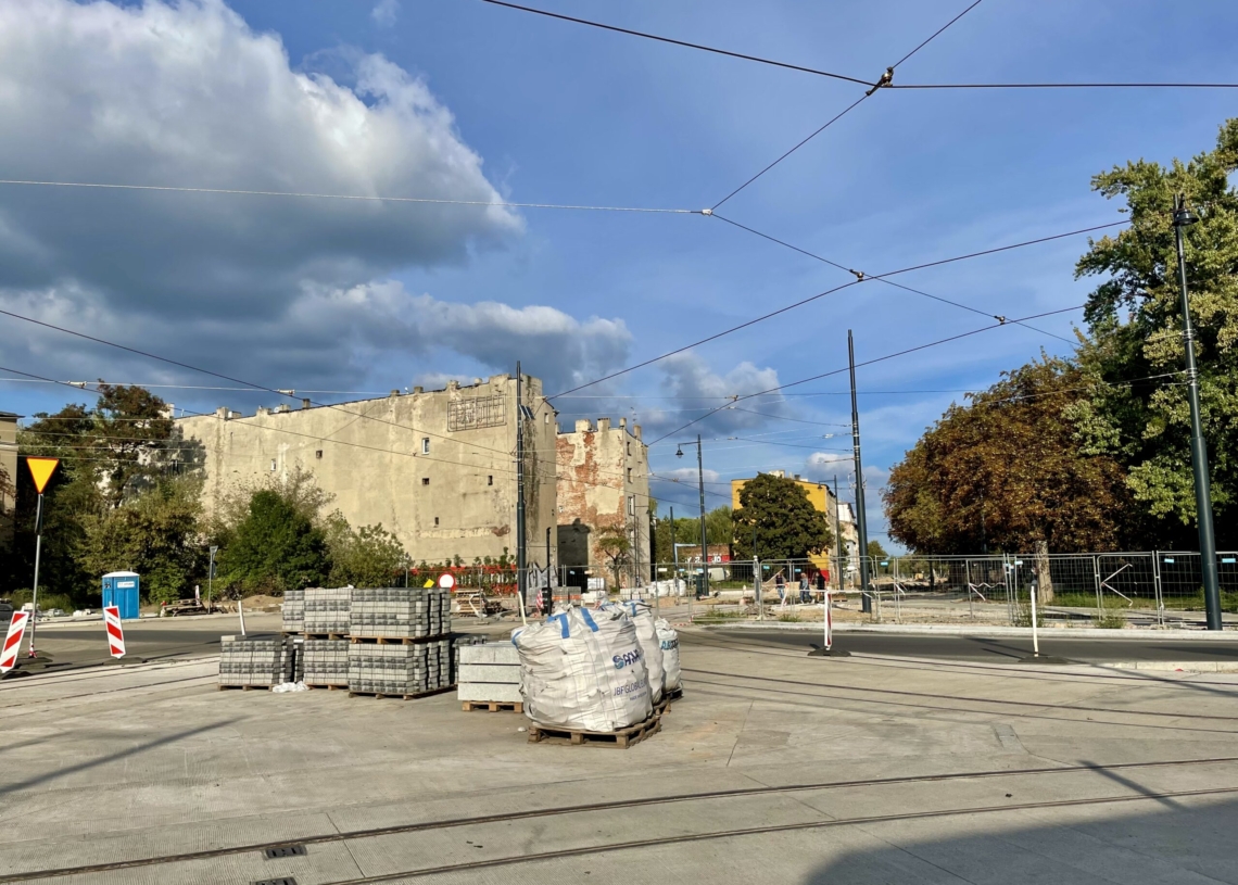 Modernizacja ulicy Wojska Polskiego trwa już 21 miesięcy [ZDJĘCIA+WIDEO]