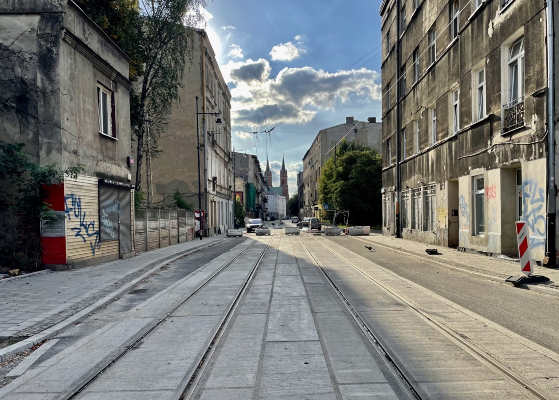 Modernizacja ulicy Wojska Polskiego trwa już 21 miesięcy [ZDJĘCIA+WIDEO]