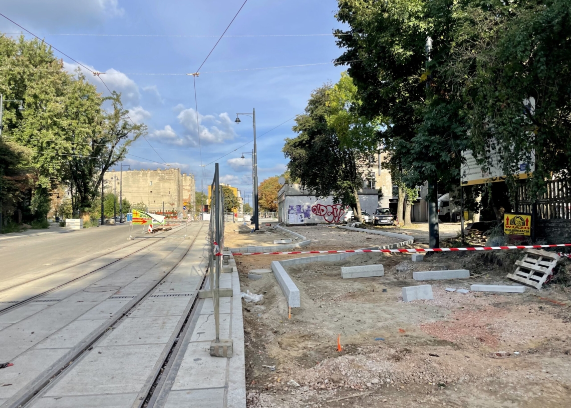 Modernizacja ulicy Wojska Polskiego trwa już 21 miesięcy [ZDJĘCIA+WIDEO]