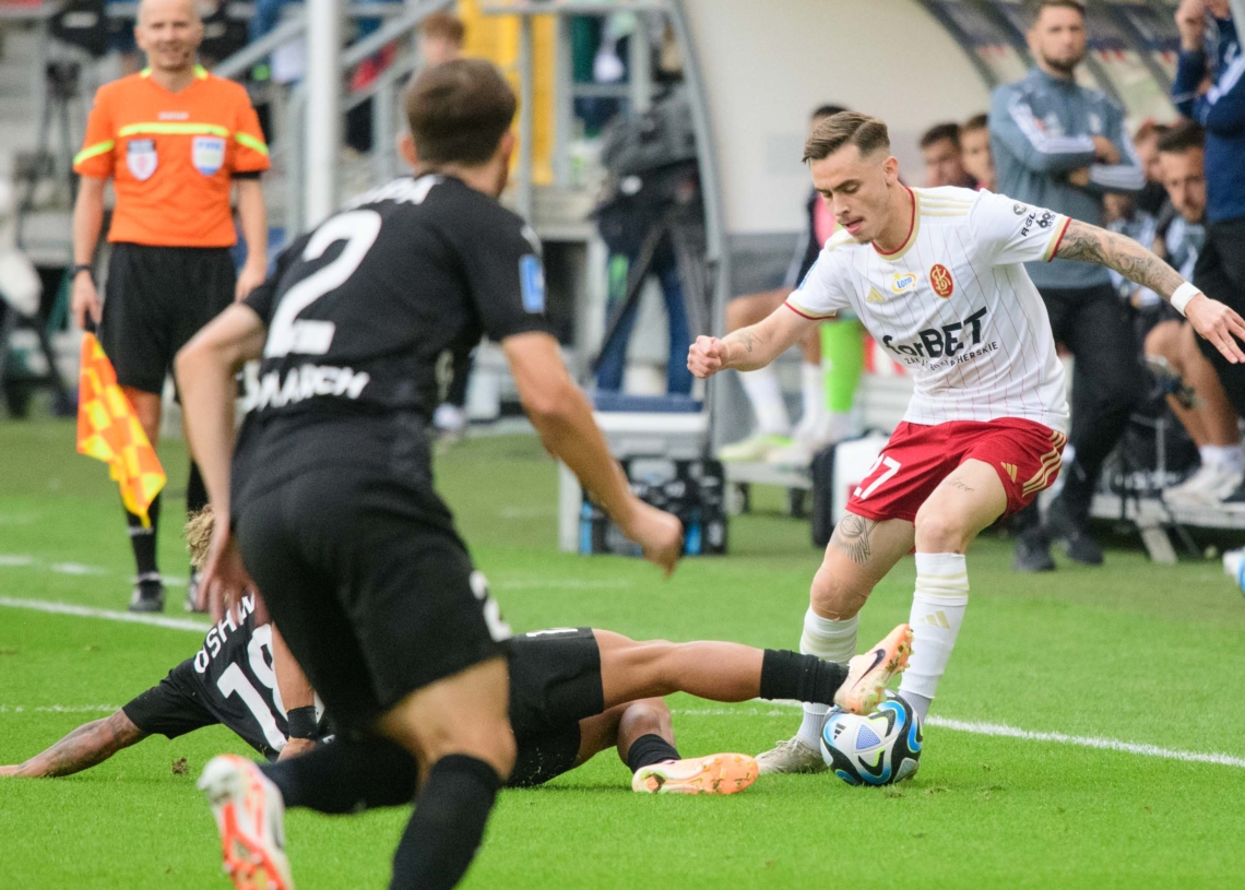 Słaba pierwsza połowa i kolejna porażka. ŁKS Łódź – Cracovia 0:2