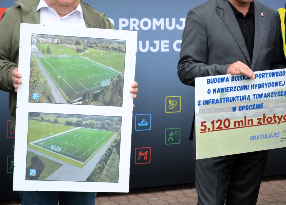 Wręczono symboliczne czeki z Rządowego Programu Inwestycji Strategicznych
