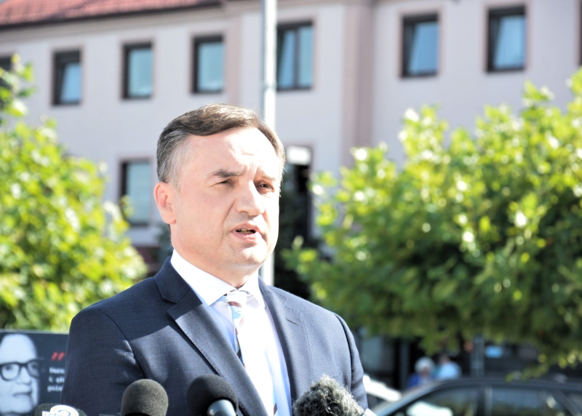 Zbigniew Ziobro straci pozwolenie na broń? Policja prowadzi postępowanie
