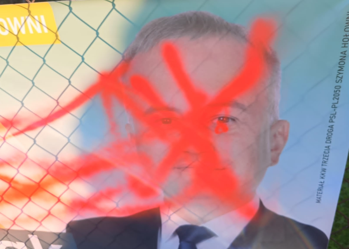 Wandale w gminie Moszczenica. Zniszczyli banery wyborcze Piotra Wojtasika z partii PSL