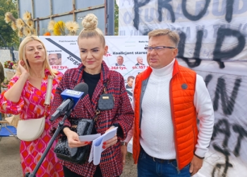 Grupa referendalna w Piotrkowie. Fot. J.Krak