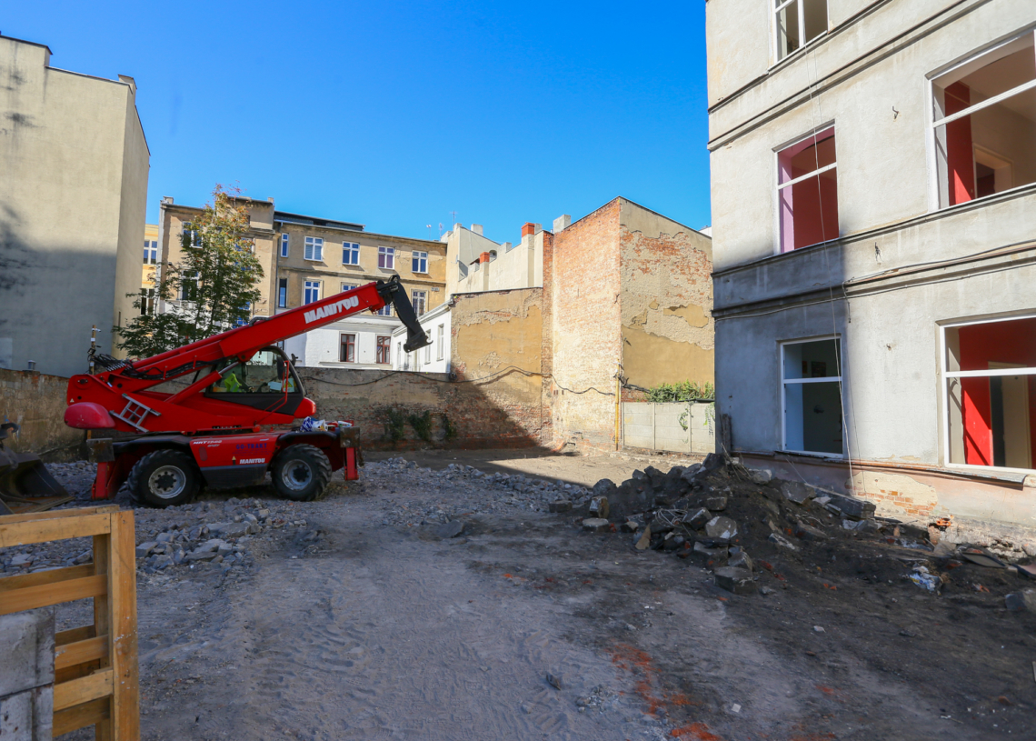 Rozpoczęła się budowa parkingów wielopoziomowych przy ulicy Wschodniej [ZDJĘCIA]