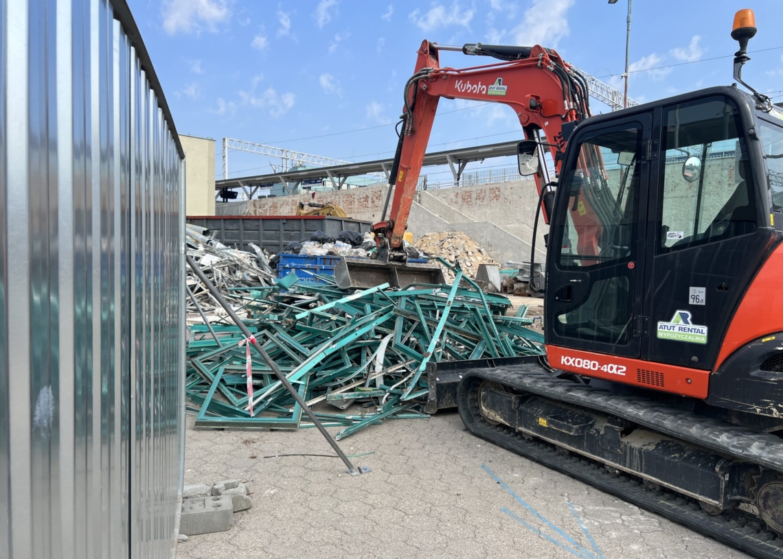 ŁKA zamknęła kasy na dworcu Łódź Kaliska