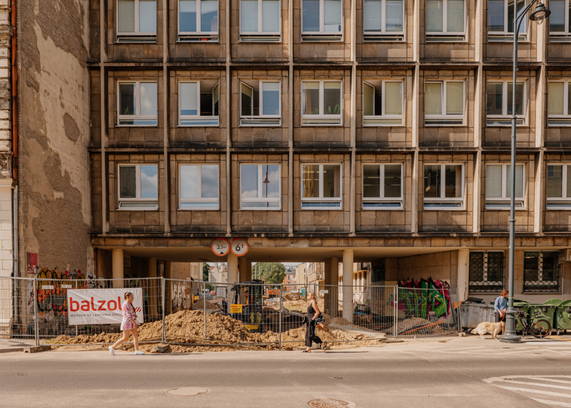 Budowa nowej drogi między ulicami Wschodnią i Sienkiewicza. Na razie zakończono korytowanie