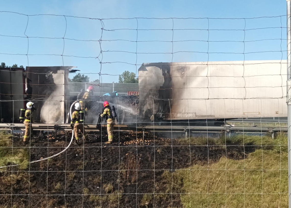 Pożar ciężarówki na A2