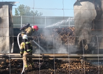 Pożar ciężarówki na A2