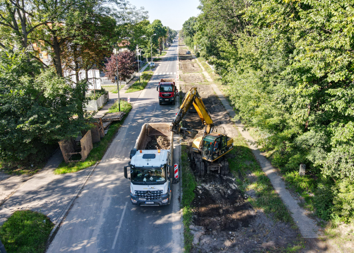 Modernizacja trasy tramwajowej do Konstantynowa zakończy się dopiero w pierwszej połowie 2024 r.