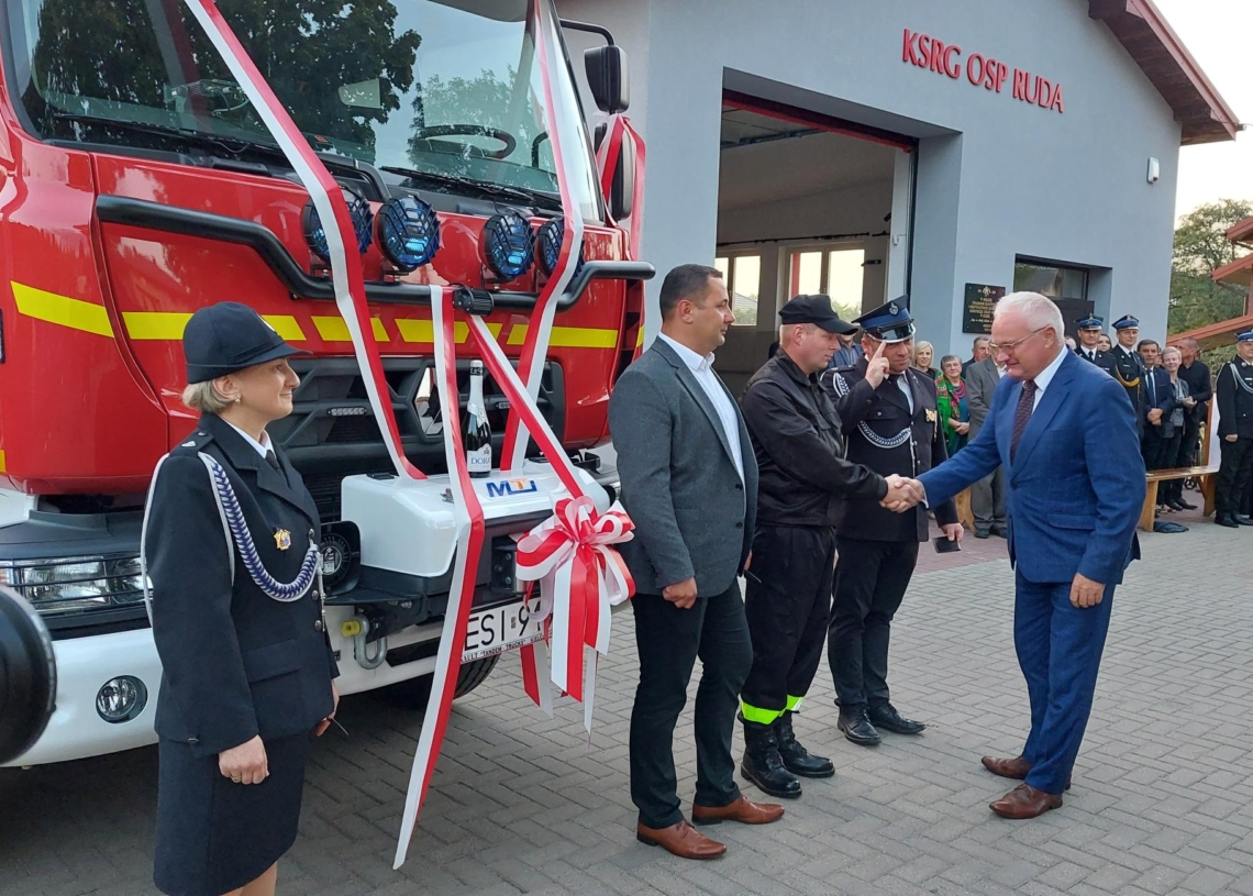 OSP w Rudzie ma nowy wóz wart ponad milion złotych