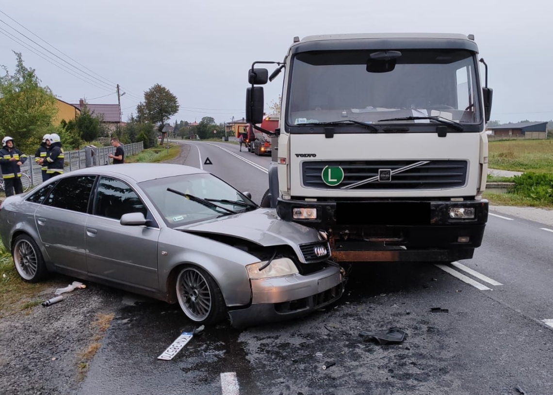 Wypadek w miejscowości Wójcin. 3 osoby ranne