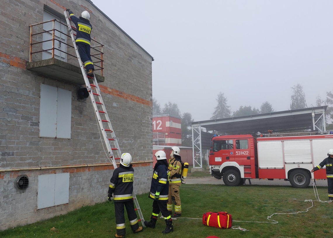 Manewry strażackie 32 jednostek OSP z powiatu sieradzkiego