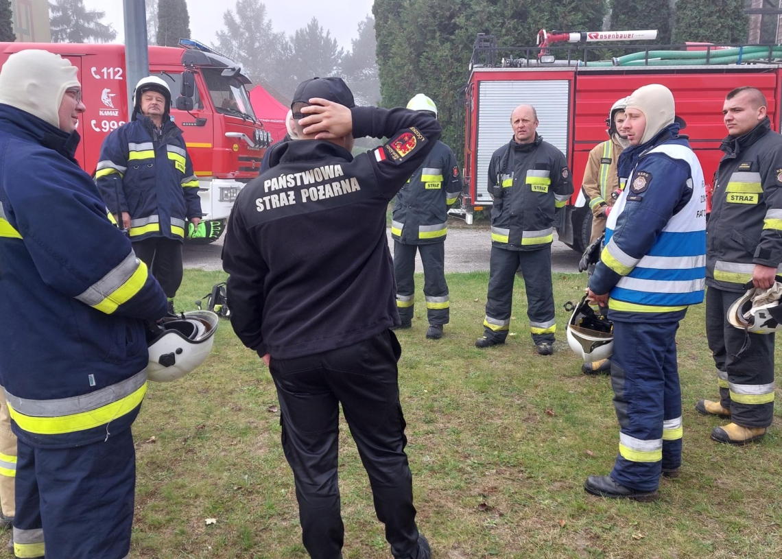 Manewry strażackie 32 jednostek OSP z powiatu sieradzkiego