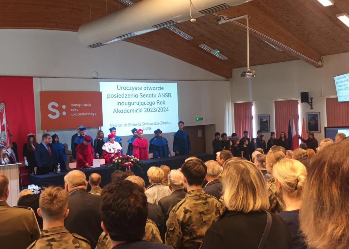 Akademia Nauk Stosowanych im Stefana Batorego w Skierniewicach zainaugurowała rok akademicki 2023/2024.