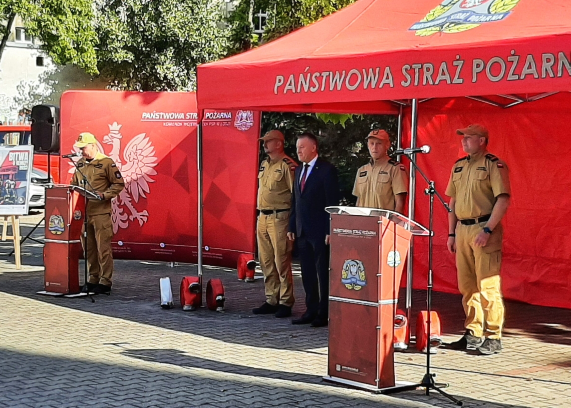 31 nowych agregatów prądotwórczych trafiło do strażaków w Łódzkiem