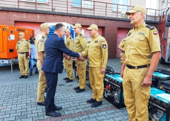 31 nowych agregatów prądotwórczych trafiło do strażaków w Łódzkiem