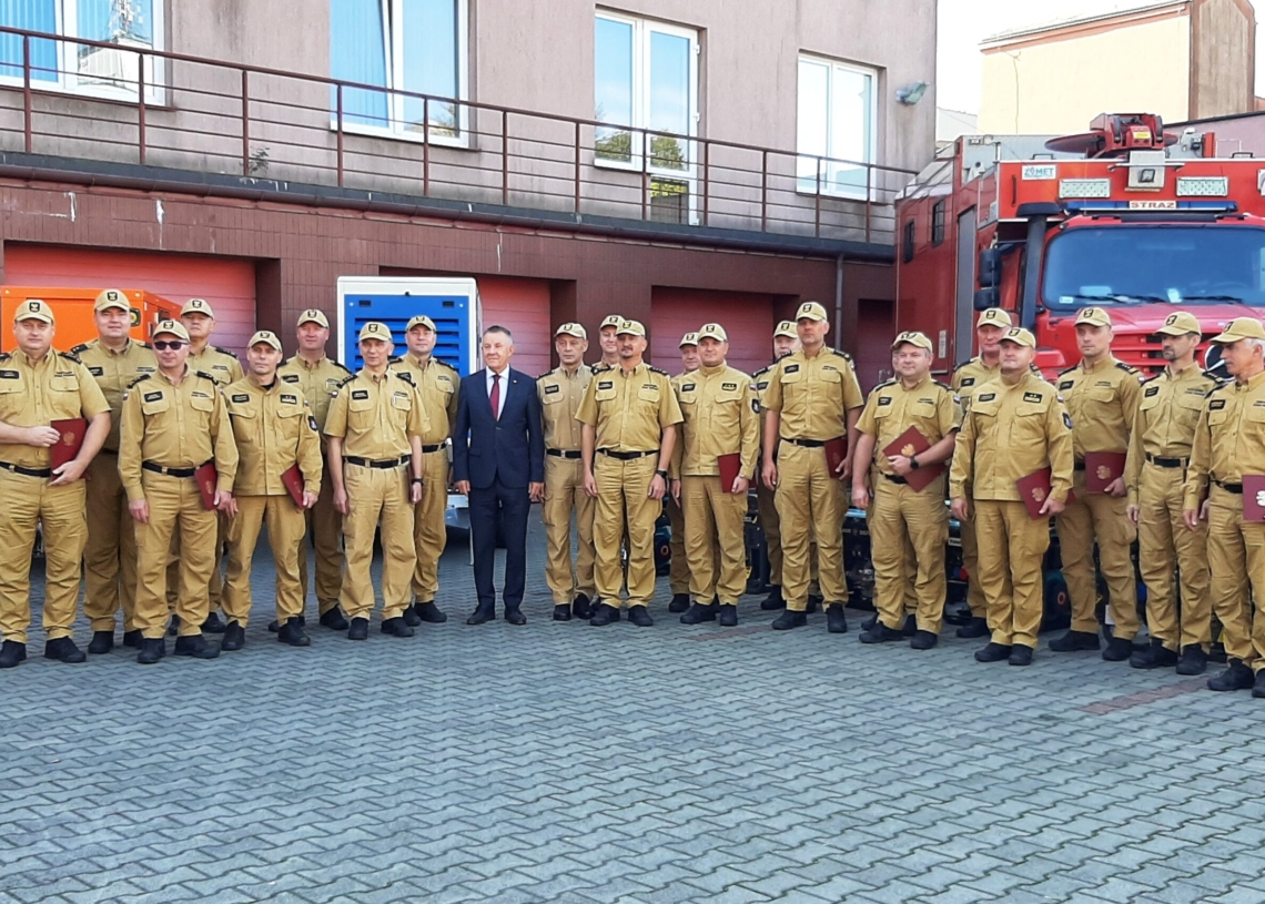 31 nowych agregatów prądotwórczych trafiło do strażaków w Łódzkiem
