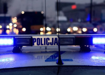 Policja eskortowała do szpitala rannego mężczyznę