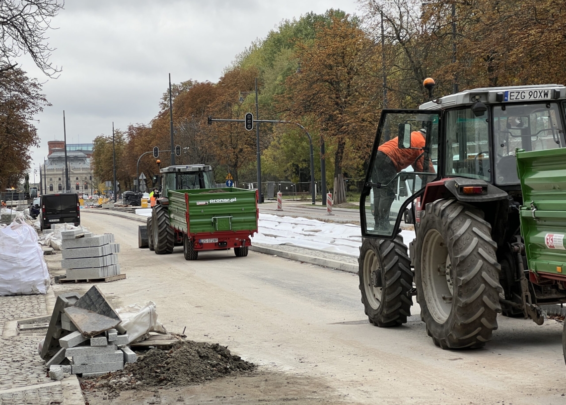 Modernizacja ul. Północnej. Wkrótce wylewanie podbudowy na południowej nitce i układanie pierwszej warstwy nawierzchni