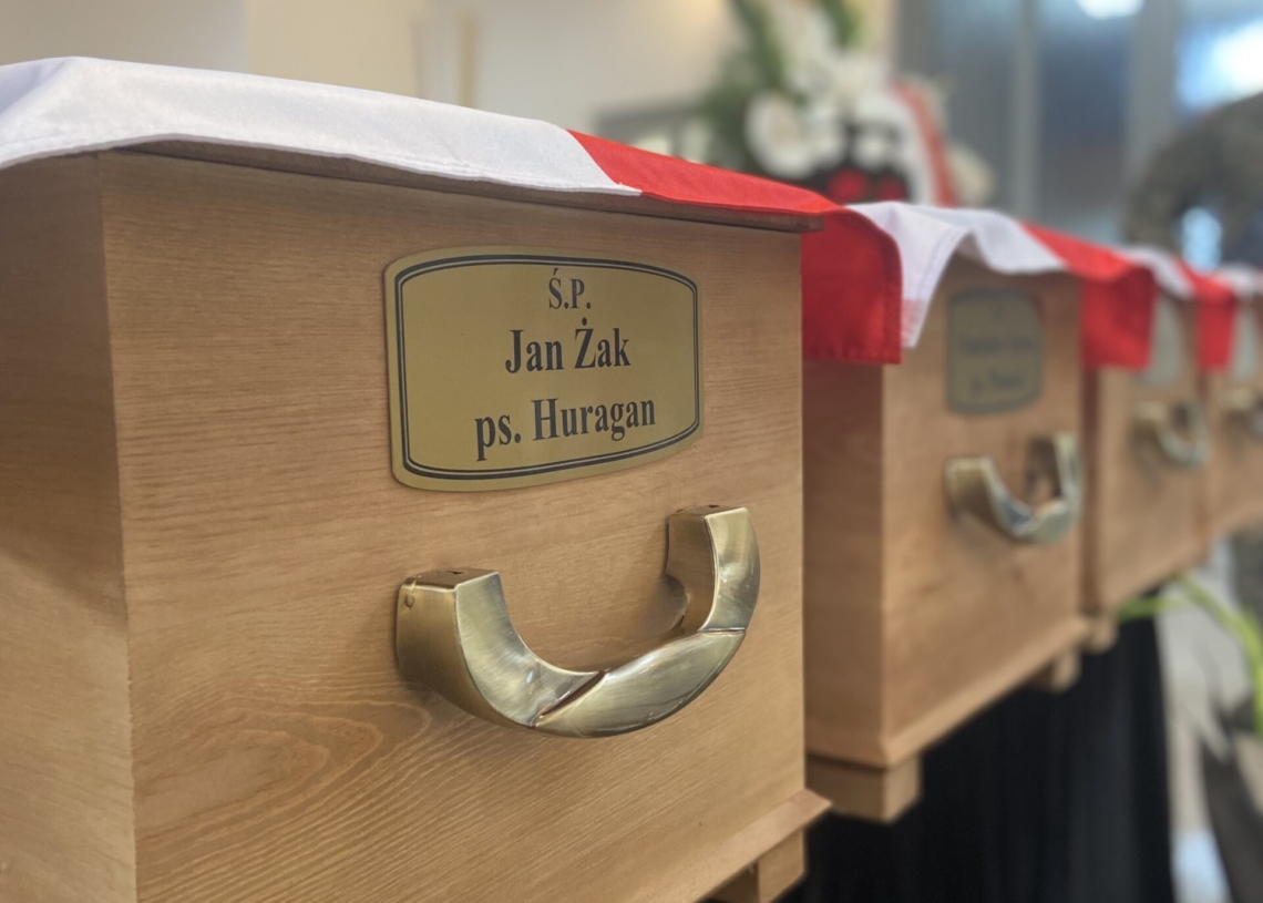 Uroczystości pogrzebowe 4 ofiar terroru komunistycznego