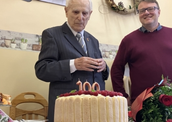 100 lat pana Antoniego. Impreza urodzinowa w łódzkim Domu Dziennego Pobytu