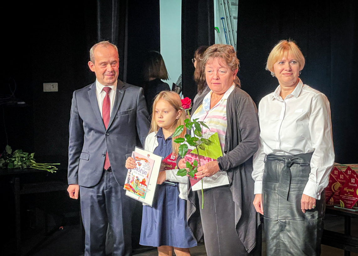 Nagrody dla uzdolnionych uczniów z Sieradza