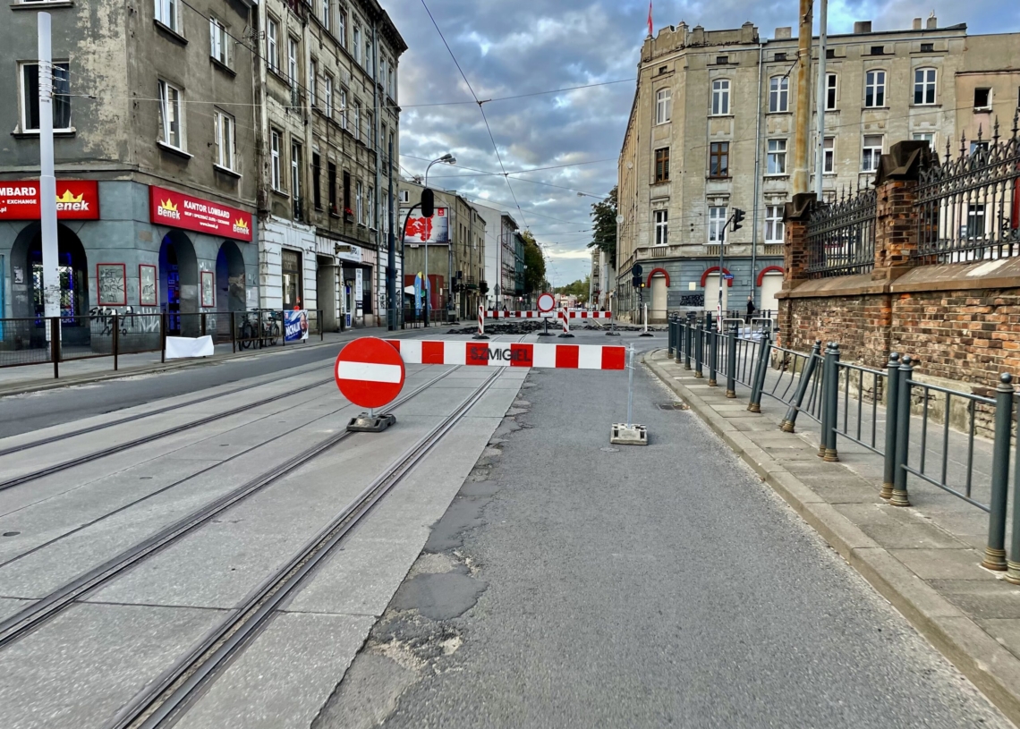 Zmiana organizacji ruchu na pl. Kościelnym i na ul. Wojska Polskiego [ZDJĘCIA+WIDEO]