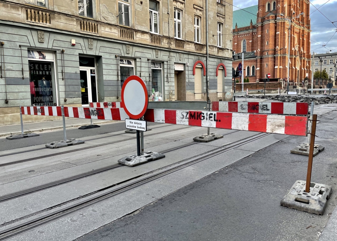 Zmiana organizacji ruchu na pl. Kościelnym i na ul. Wojska Polskiego [ZDJĘCIA+WIDEO]