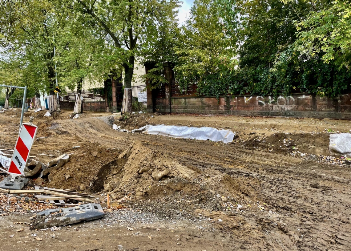 Przebudowa ul. Cmentarnej umożliwi dojazd na Stary Cmentarz?