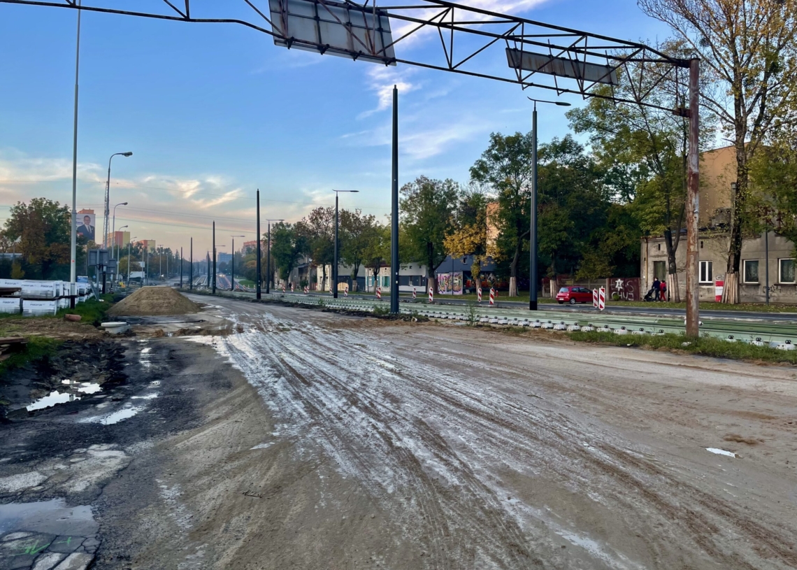 Przebudowa al. Śmigłego-Rydza. Nadal nie rozpoczęto prac na zachodniej jezdni