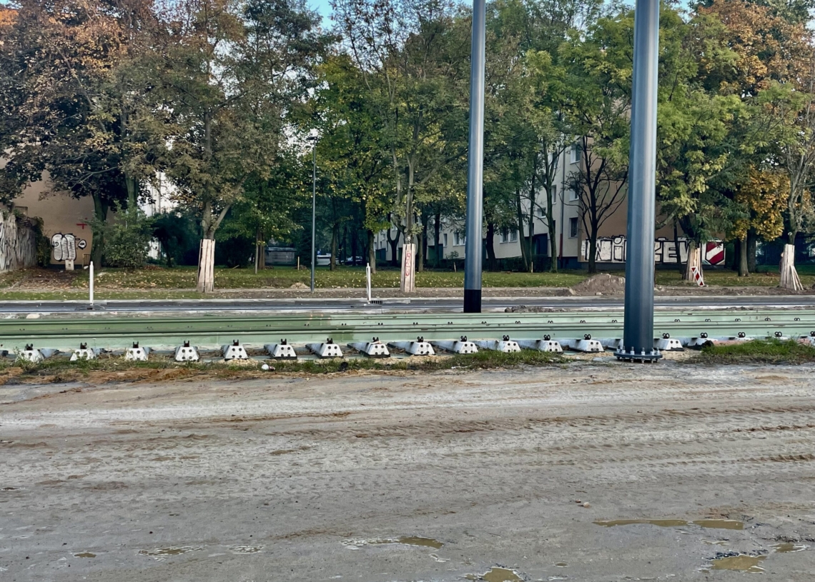 Przebudowa al. Śmigłego-Rydza. Nadal nie rozpoczęto prac na zachodniej jezdni