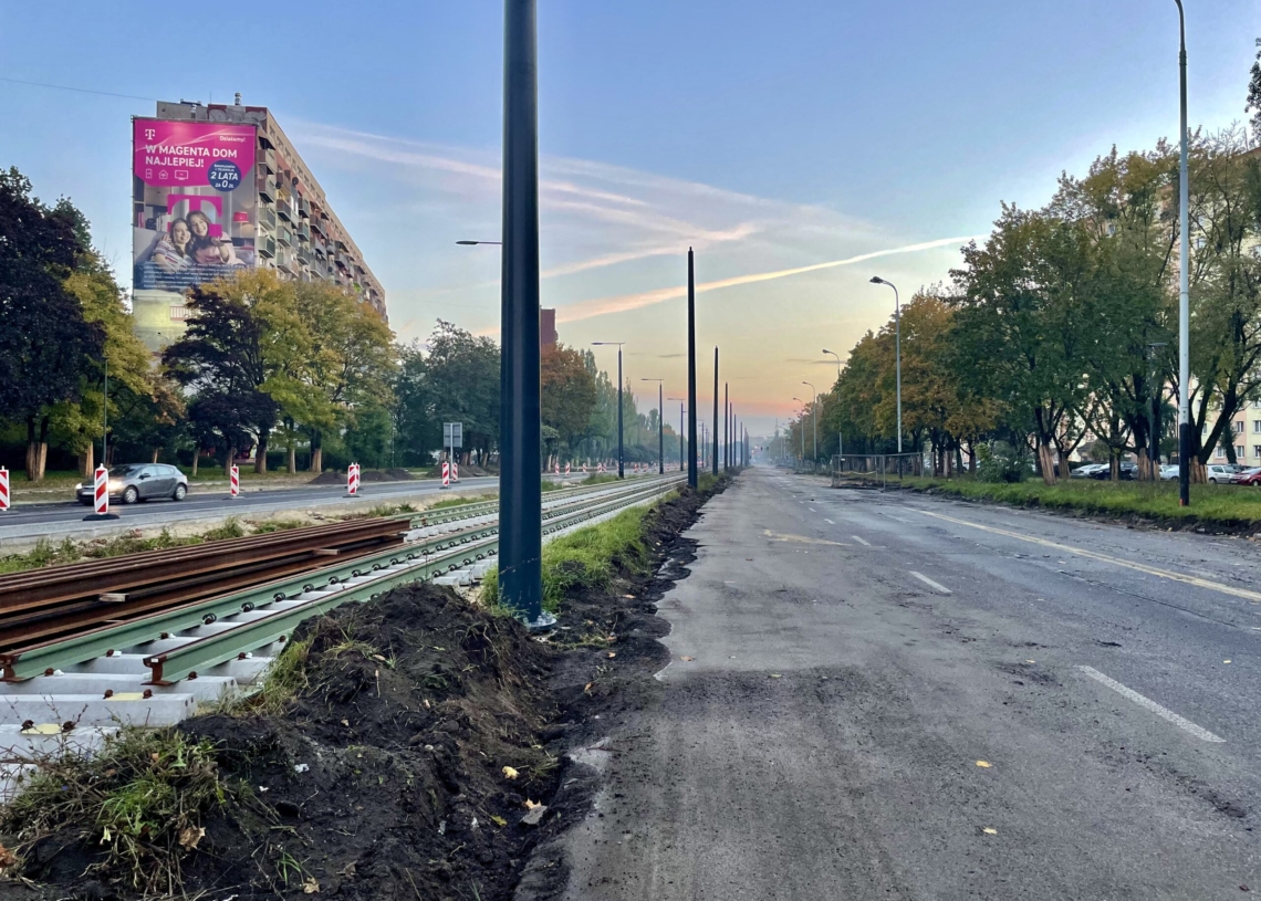 Przebudowa al. Śmigłego-Rydza. Nadal nie rozpoczęto prac na zachodniej jezdni