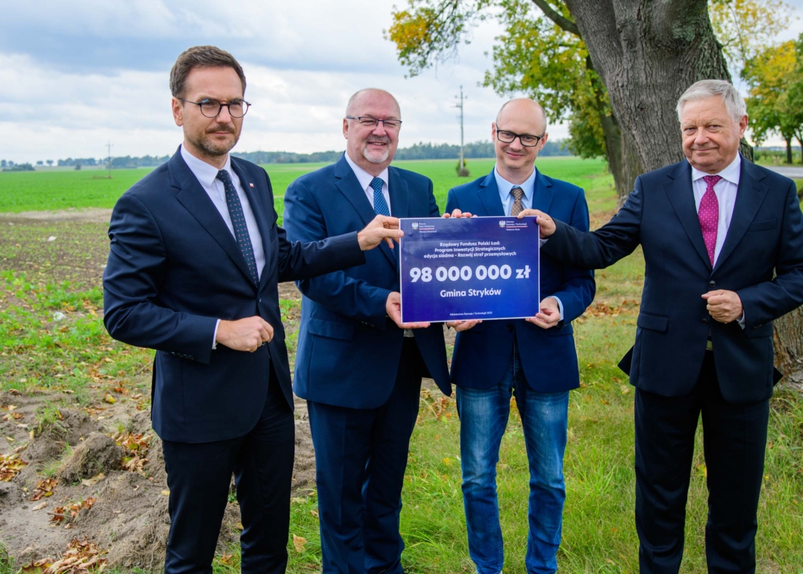 98 mln zł na uzbrojenie terenów inwestycyjnych w gminie Stryków 1 98 mln zł na uzbrojenie terenów inwestycyjnych w gminie Stryków