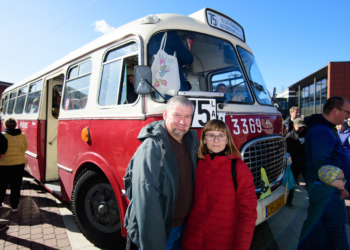 Parada autobusów w Łodzi