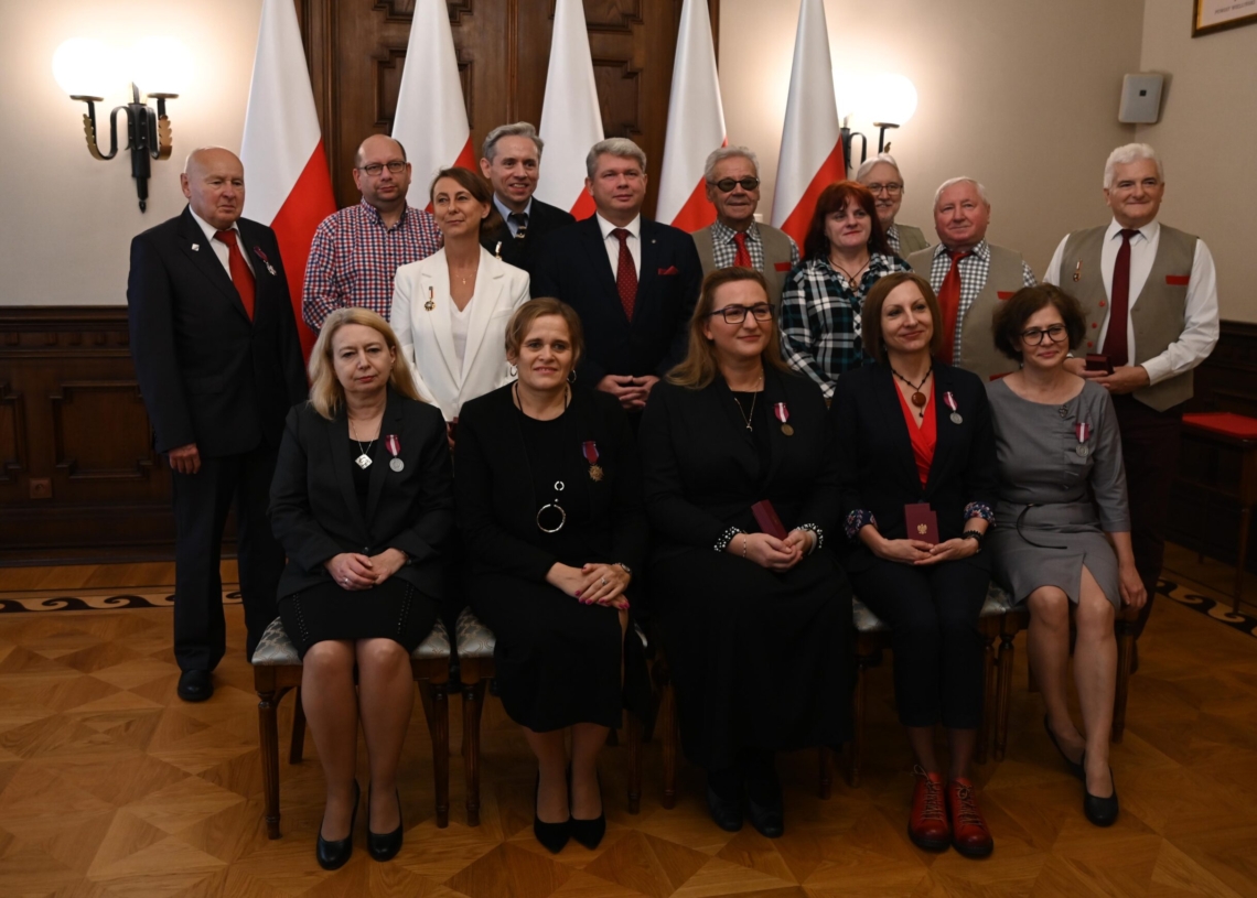 odznaczenia państwowe za zasługi w dziedzinie kultury i edukacji
