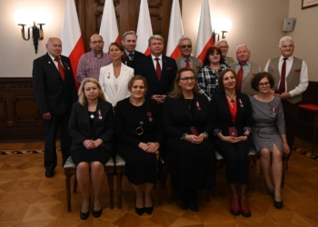 odznaczenia państwowe za zasługi w dziedzinie kultury i edukacji