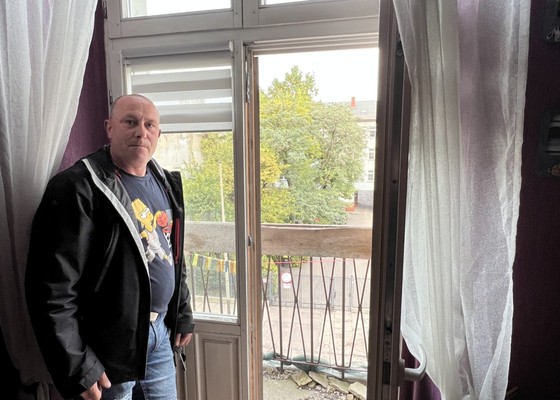 Stan kamienicy przy ul. Żeromskiego 5 zagraża bezpieczeństwu lokatorów. Mimo to nie dostali lokali zastępczych [ZDJĘCIA+WIDEO]
