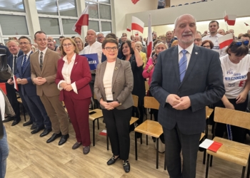Beata Szydło na lokalnej konwencji PiS-u w Piotrkowie
