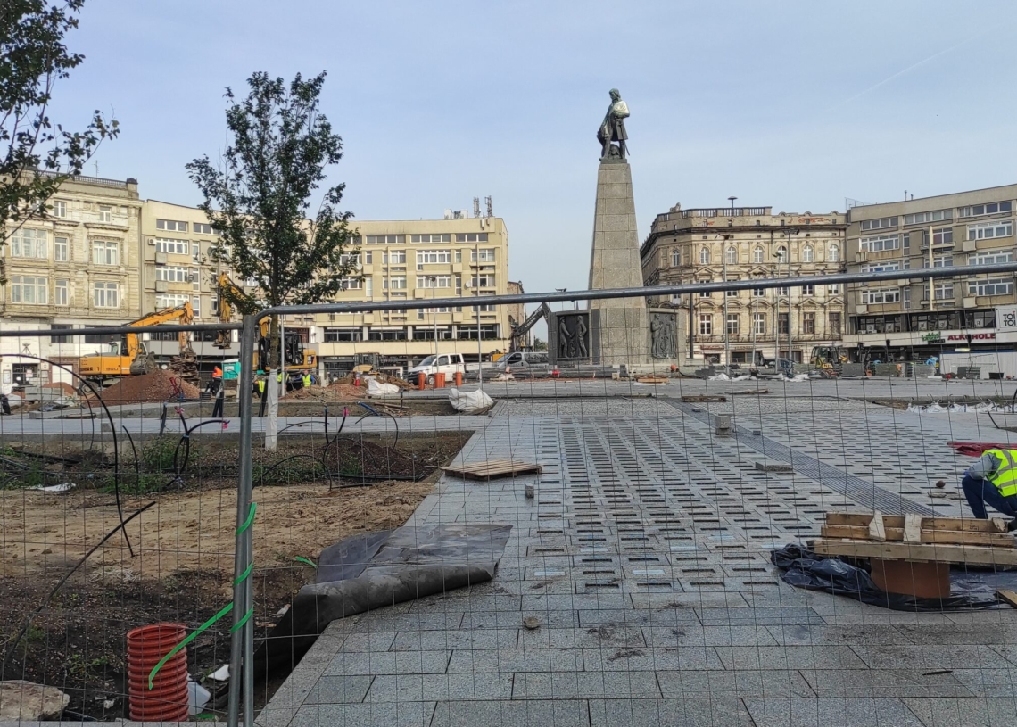 Plac wolności się zmienia