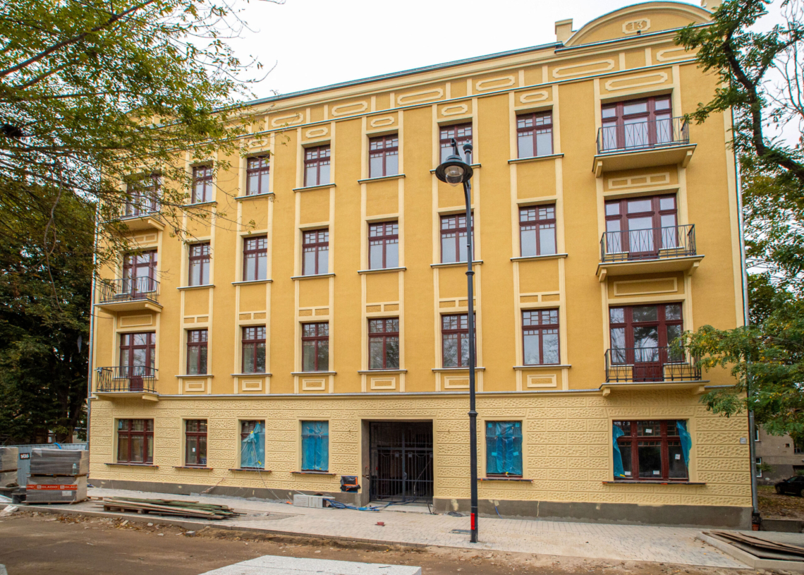 Wkrótce odbiory woonerfu na ul. Mielczarskiego i 3 zrewitalizowanych kamienic, które się przy nim znajdują