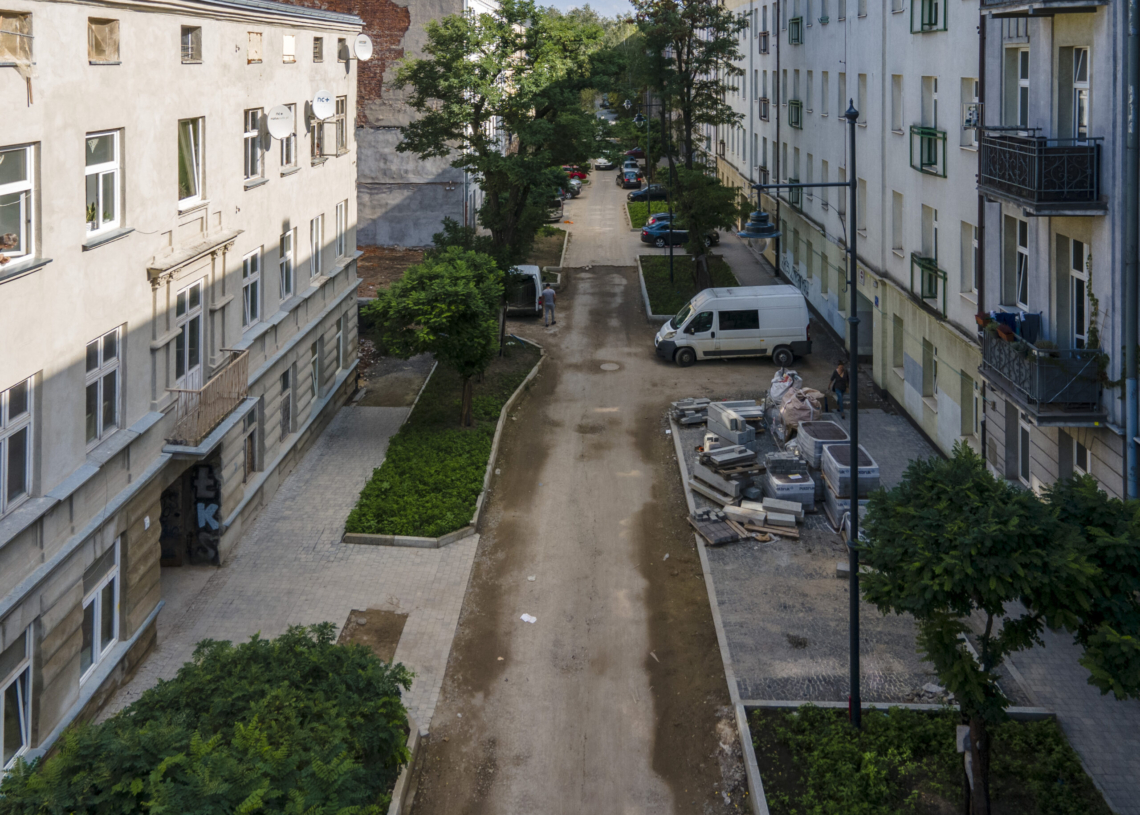 Budowa woonerfu na ulicy Mielczarskiego. Za kilka tygodni mają się zacząć odbiory inwestycji
