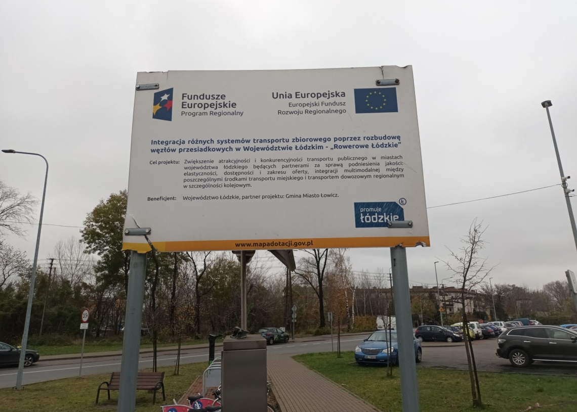 Nowy dworzec kolejowy w Łowiczu będzie gotowy w pierwszym kwartale 2024 r. [WIZUALIZACJE]