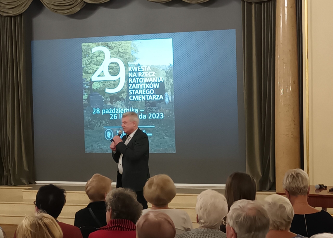 Podczas tegorocznej kwesty na Starym Cmentarzu zebrano 108 tys. zł
