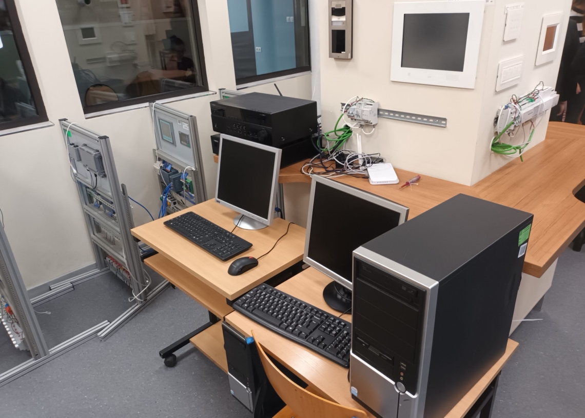 Nowoczesne laboratorium w Łódzkim Centrum Doskonalenia Nauczycieli i Kształcenia Praktycznego