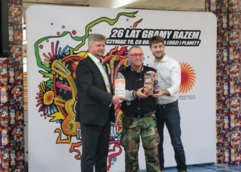 Produkcja puszek 32. finał WOŚP. Foto. A.Borowiak