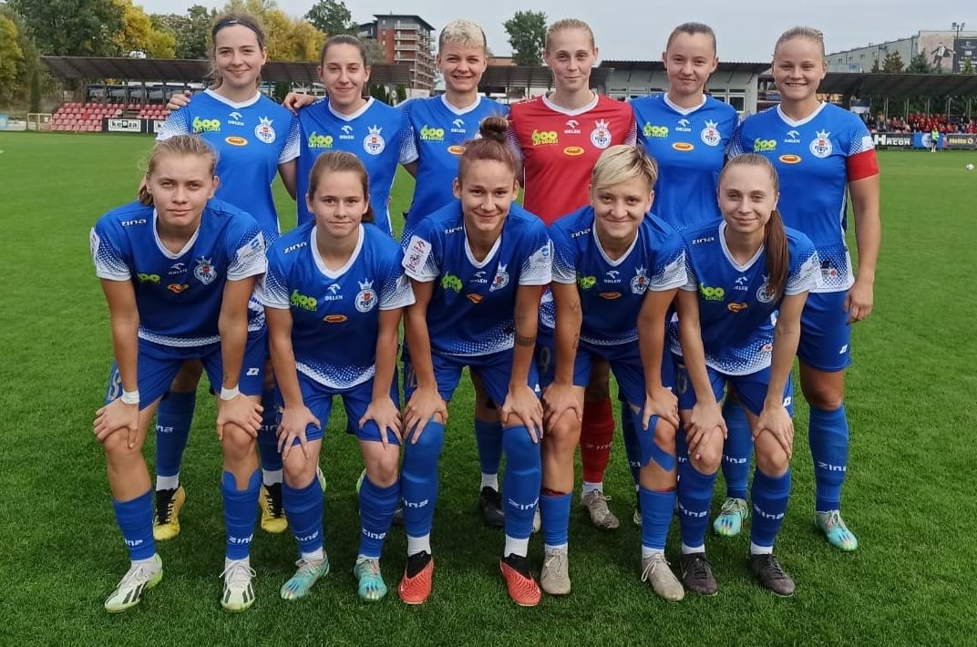 Piłkarki UKS-u SMS Łódź zagrały na 6