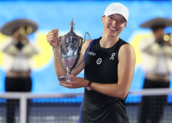 Triumf w WTA Finals w niespełna godzinę! Iga Świątek znów światową rakietą numer 1
